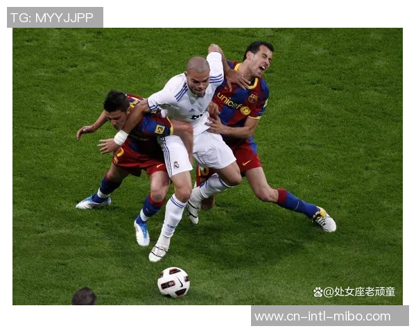 12月19日巴萨与皇马上半场精彩对决回顾及战术分析 12月19日巴萨与皇马上半场精彩对决回顾及战术分析