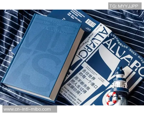 KieronMoore是一位英国艺人，兼具前拳击手与诗人的身份